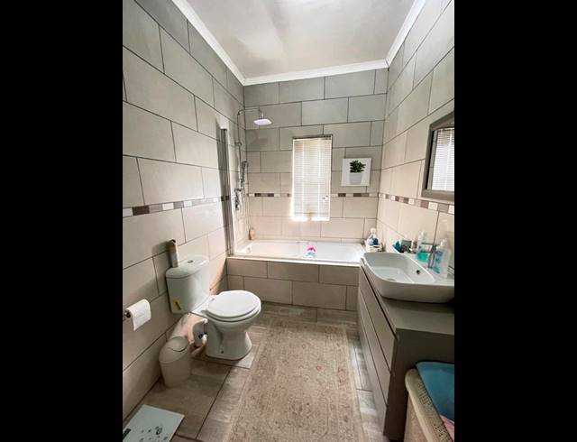 3 BEDROOM HOUSE FOR SALE IN GLEN LILLY